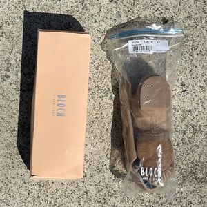 Bloch Phantom Canvas Jazz Shoe